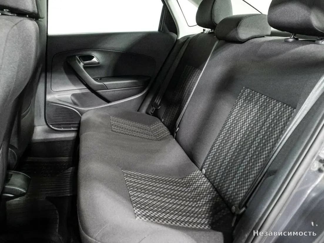 Volkswagen Polo 2016 с пробегом — фото 10
