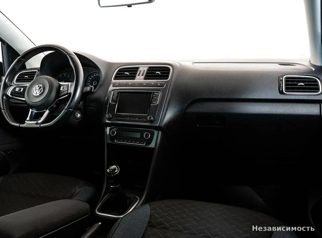 Volkswagen Polo 2019 с пробегом — фото 9