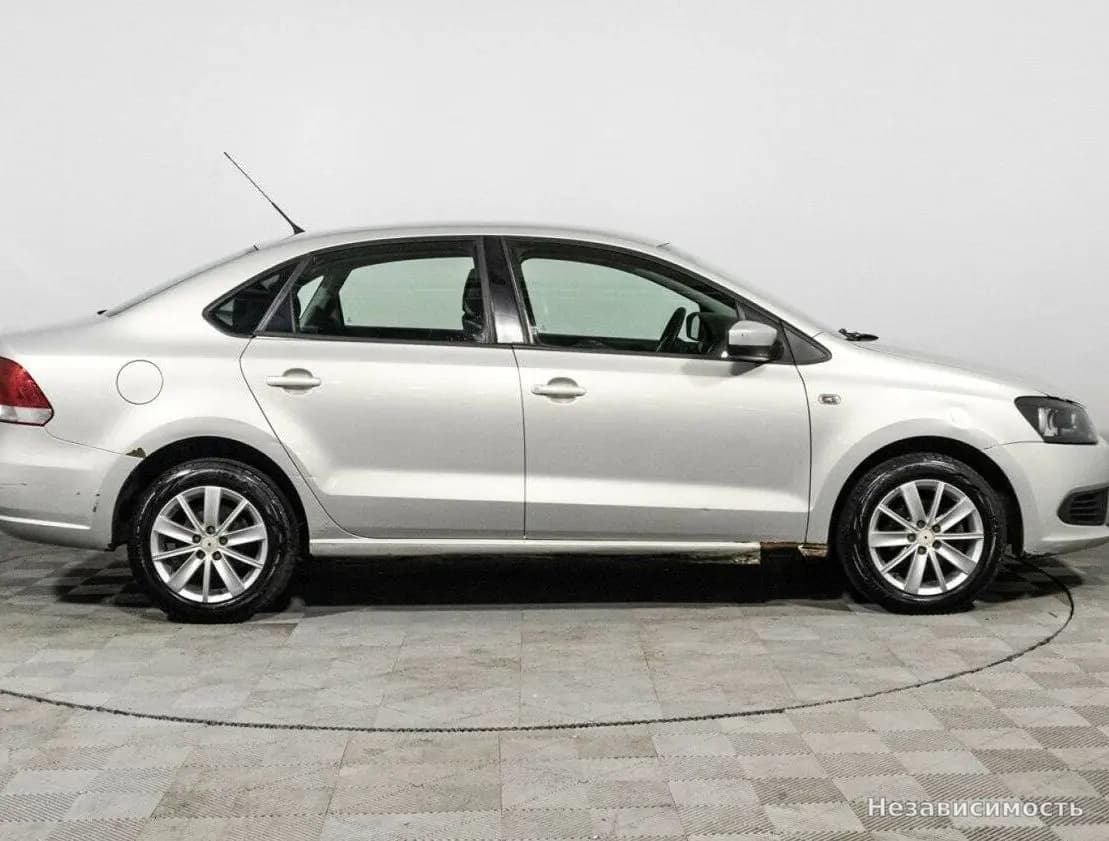 Volkswagen Polo 2012 с пробегом — фото 4