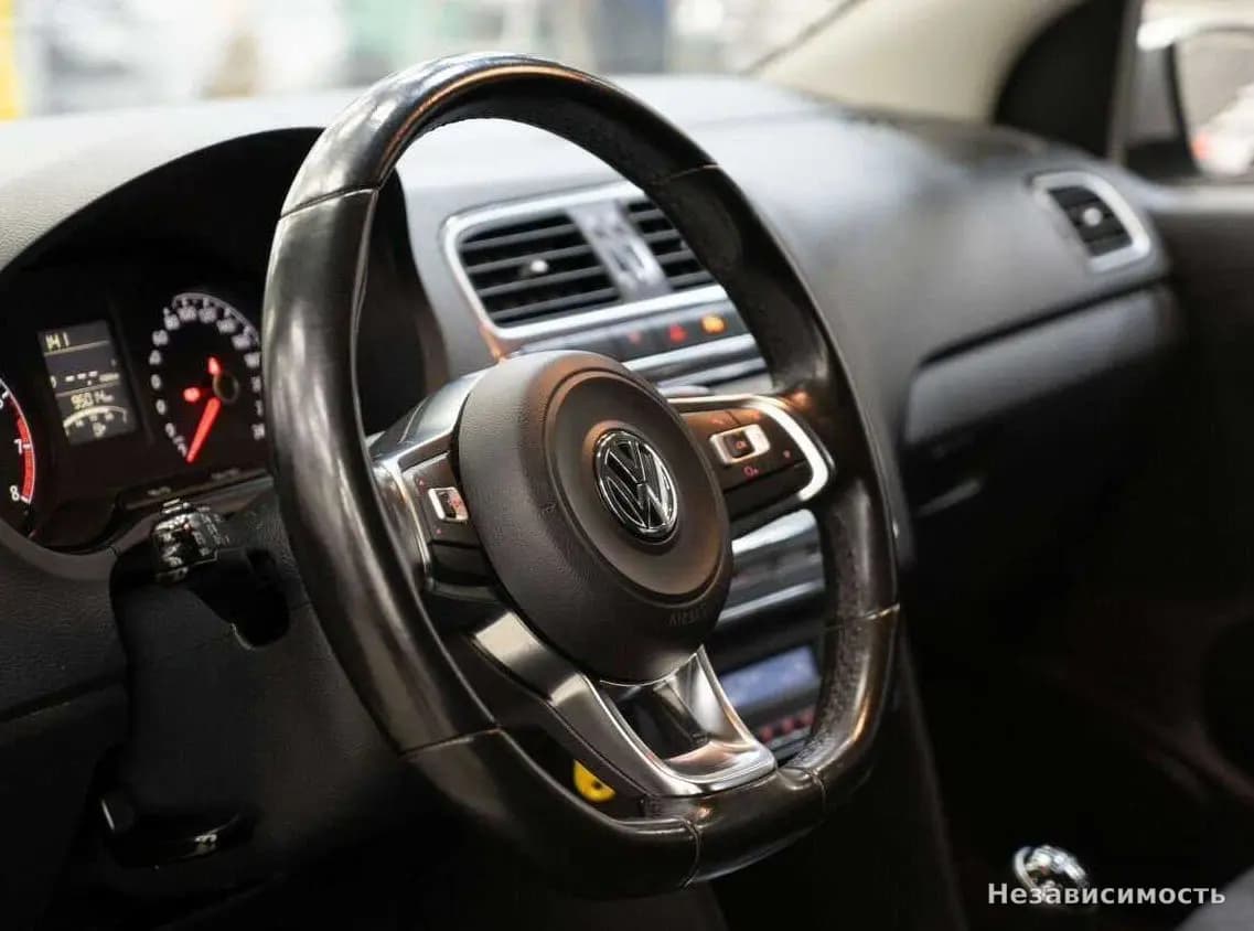Volkswagen Polo 2019 с пробегом — фото 5