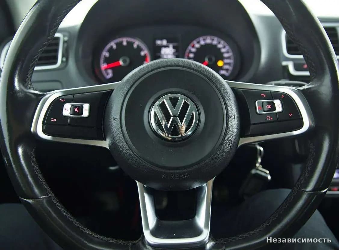 Volkswagen Polo 2018 с пробегом — фото 9