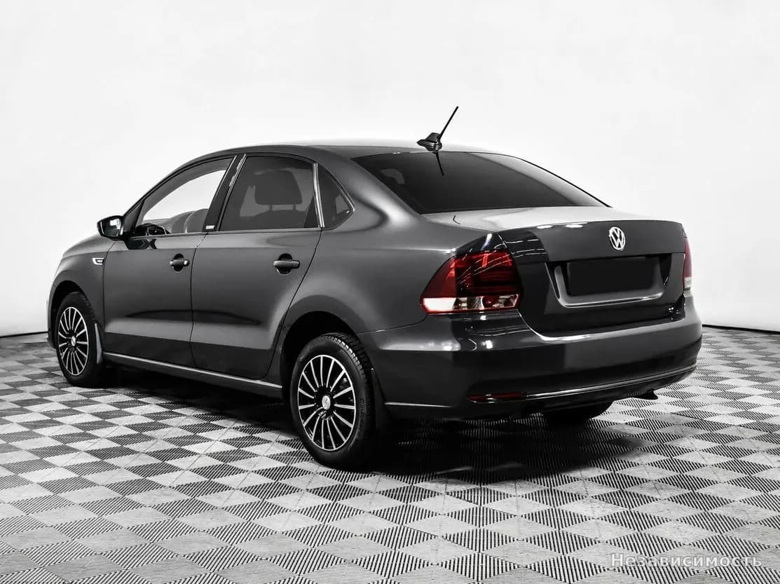 Volkswagen Polo 2017 с пробегом — фото 7