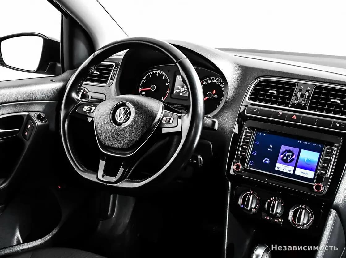 Volkswagen Polo 2017 с пробегом — фото 8