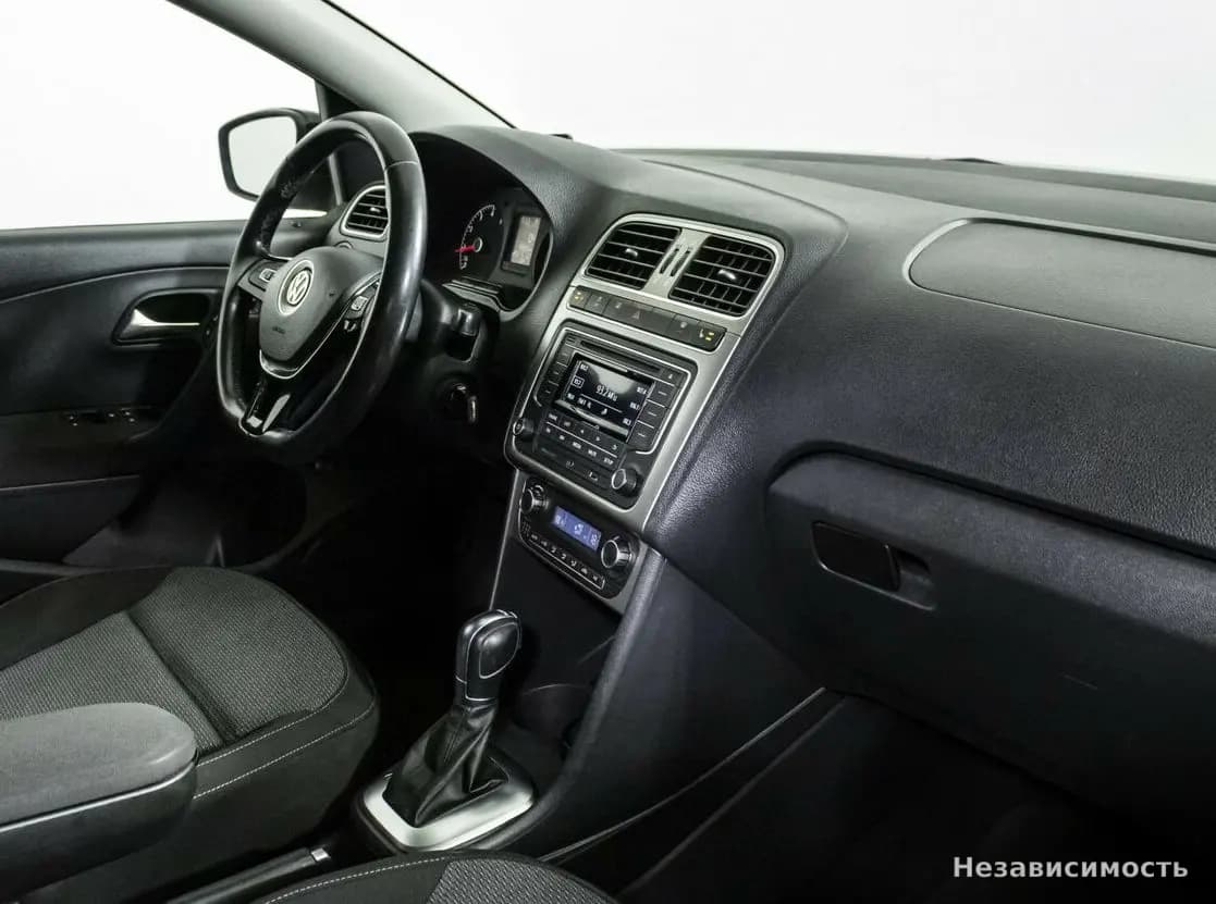 Volkswagen Polo 2018 с пробегом — фото 7