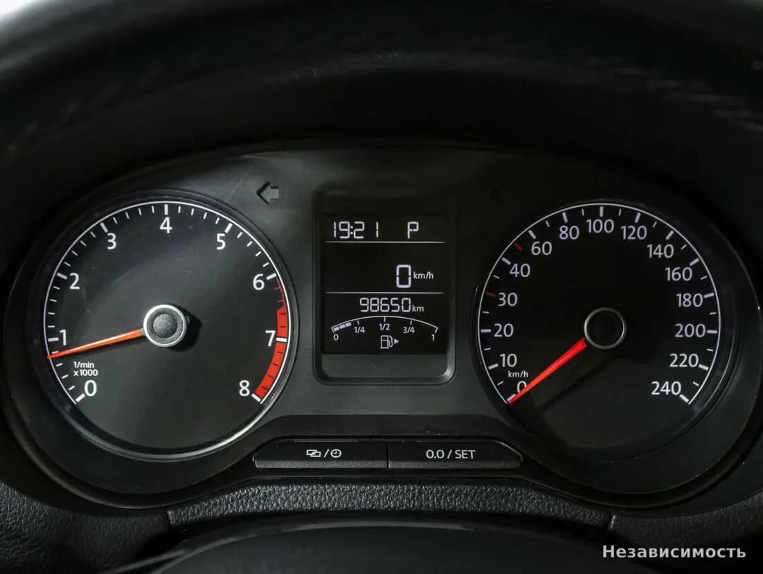 Volkswagen Polo 2018 с пробегом — фото 10