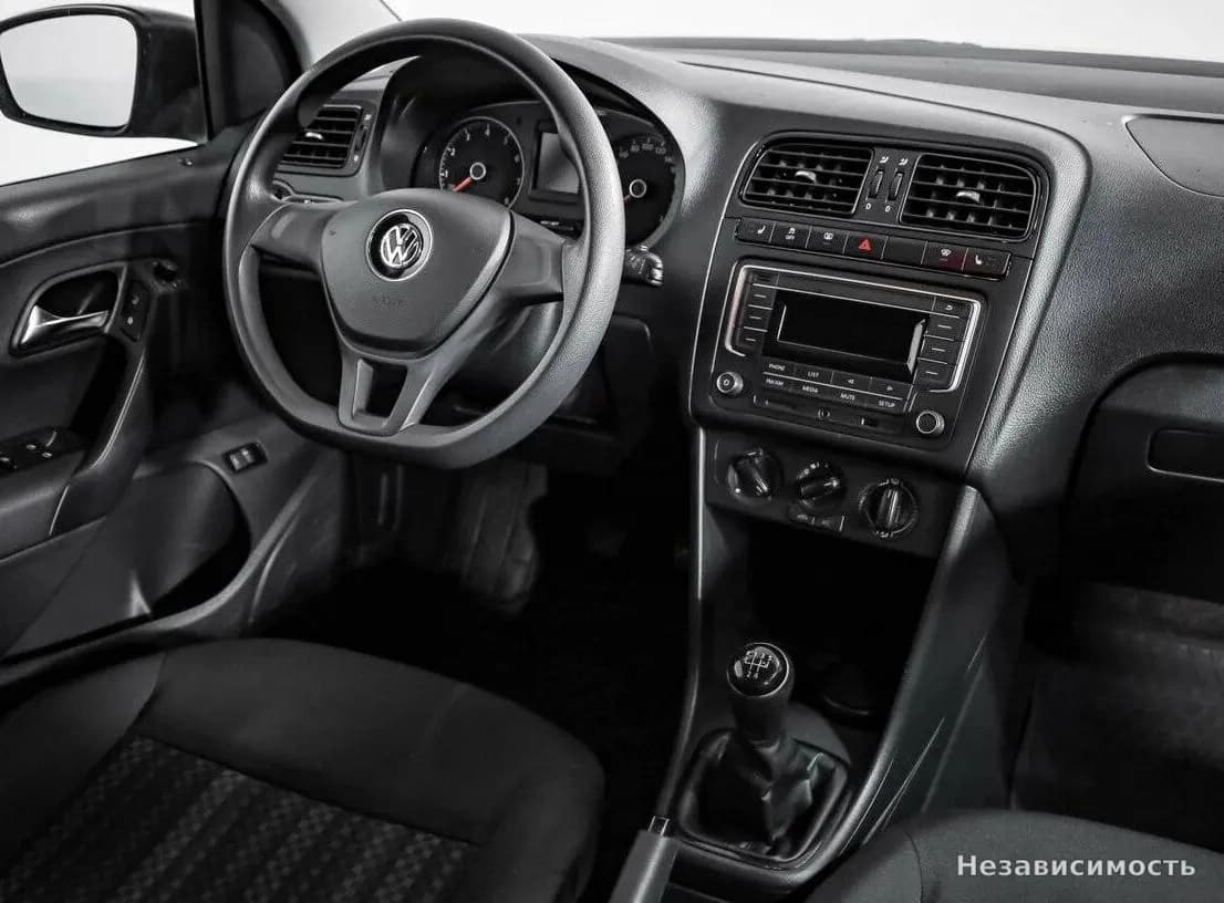 Volkswagen Polo 2018 с пробегом — фото 7