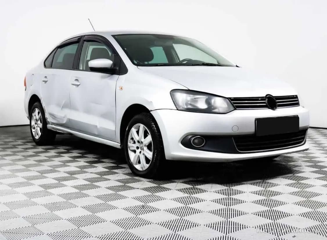 Volkswagen Polo 2012 с пробегом — фото 3