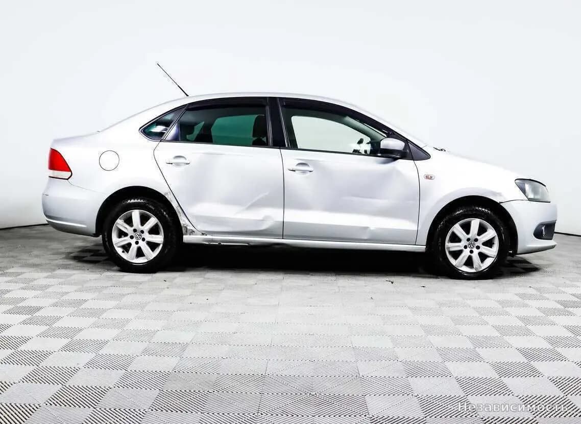 Volkswagen Polo 2012 с пробегом — фото 4