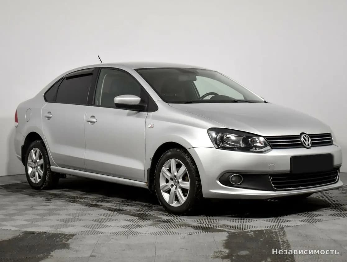 Volkswagen Polo 2015 с пробегом — фото 3