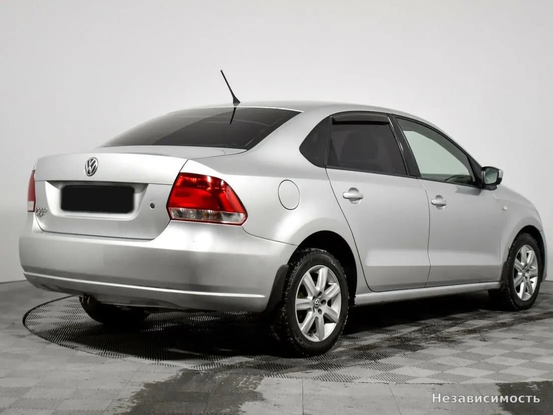 Volkswagen Polo 2015 с пробегом — фото 5