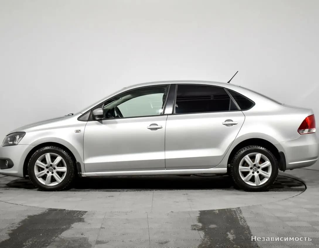 Volkswagen Polo 2015 с пробегом — фото 8