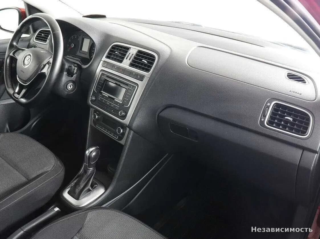 Volkswagen Polo 2015 с пробегом — фото 6