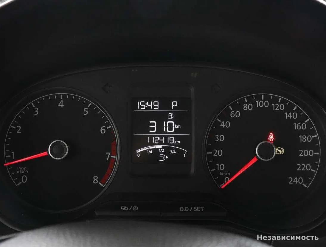 Volkswagen Polo 2015 с пробегом — фото 7