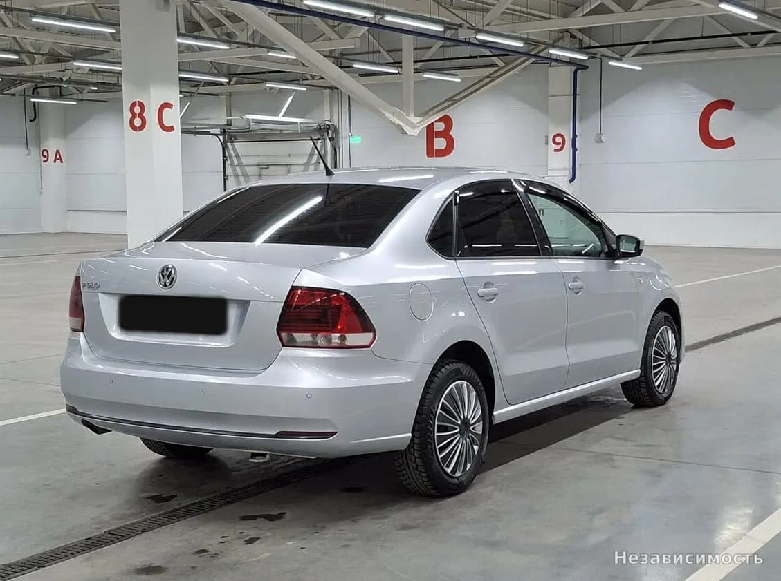 Volkswagen Polo 2015 с пробегом — фото 5