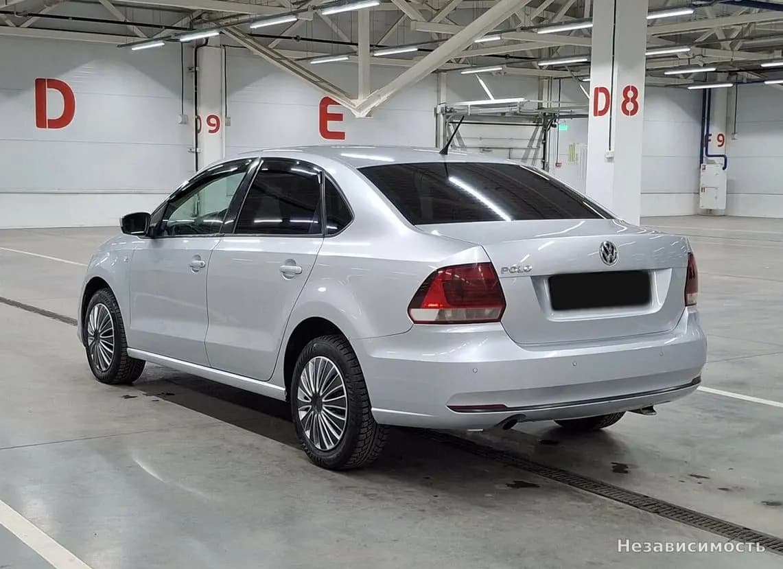 Volkswagen Polo 2015 с пробегом — фото 7