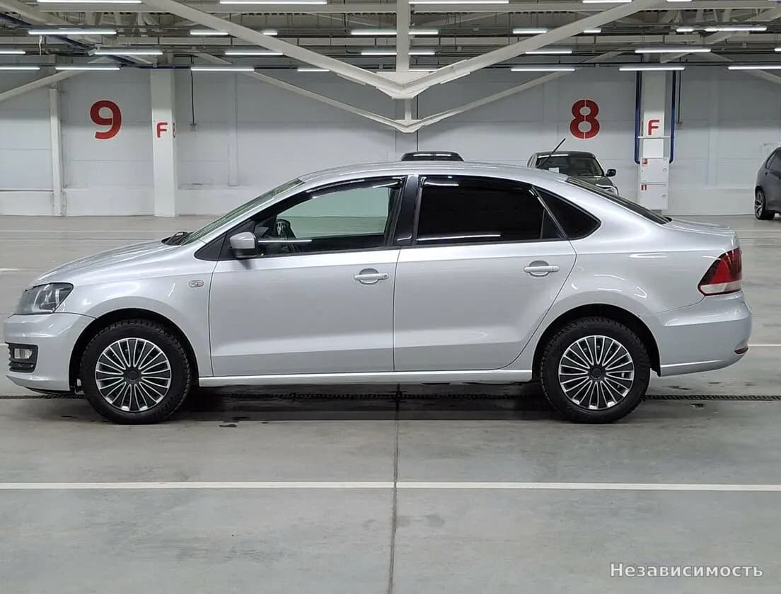 Volkswagen Polo 2015 с пробегом — фото 8