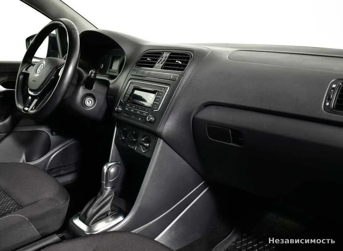 Volkswagen Polo 2016 с пробегом — фото 8