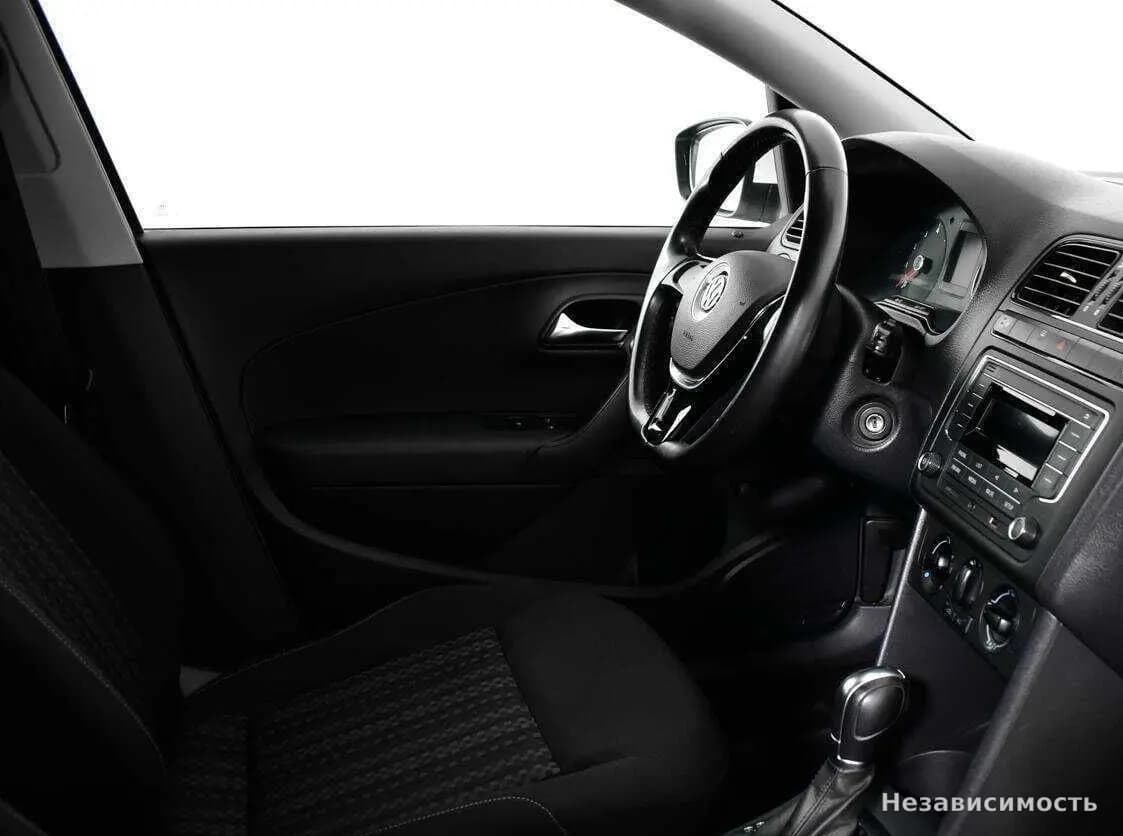 Volkswagen Polo 2015 с пробегом — фото 5