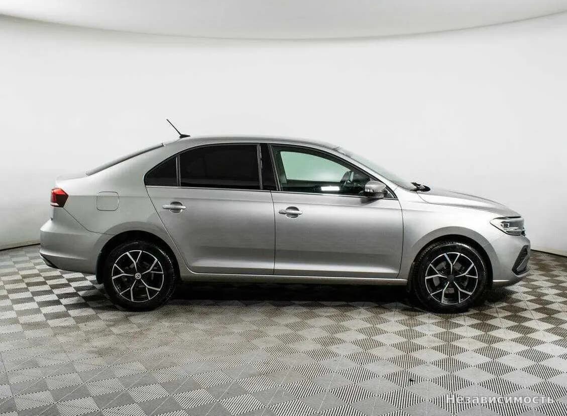 Volkswagen Polo 2022 с пробегом — фото 4
