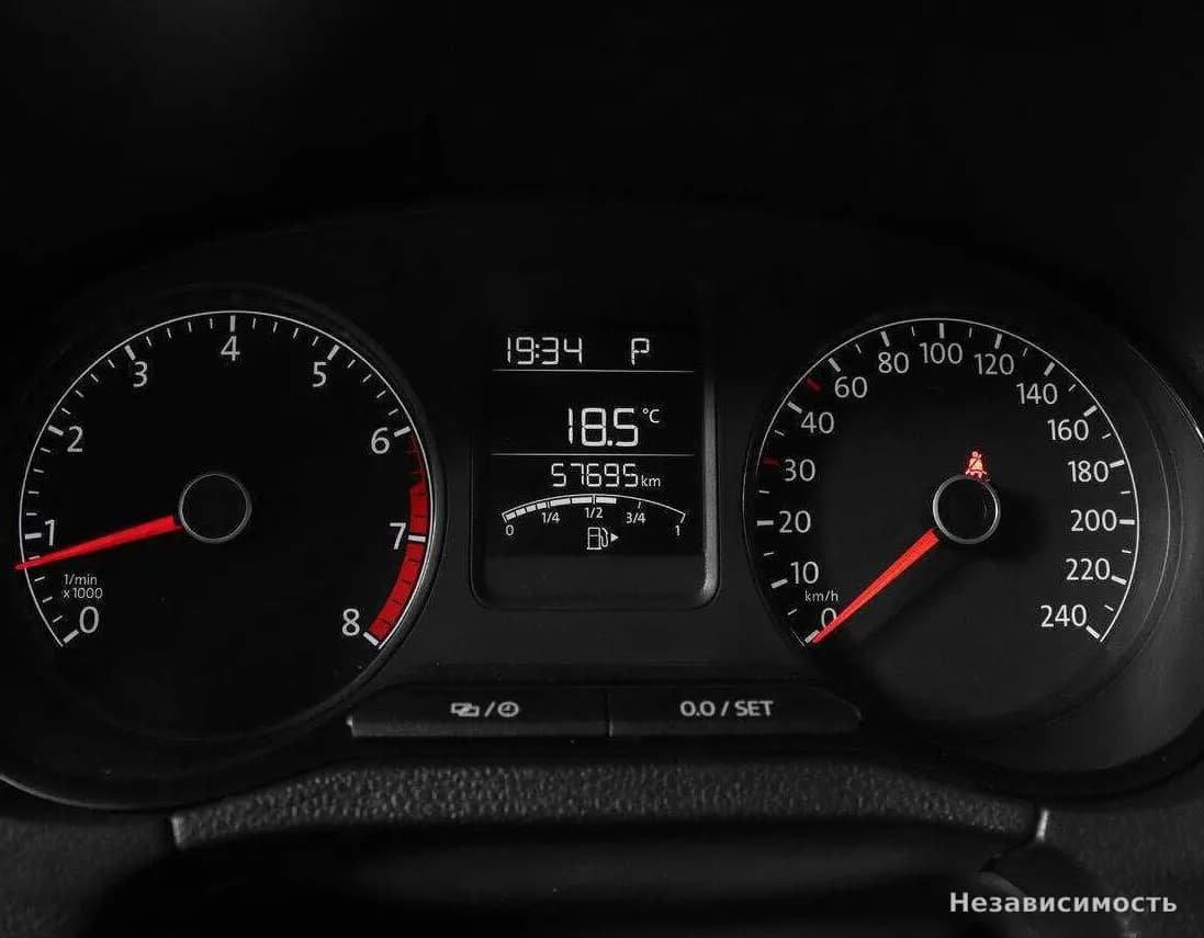 Volkswagen Polo 2018 с пробегом — фото 9