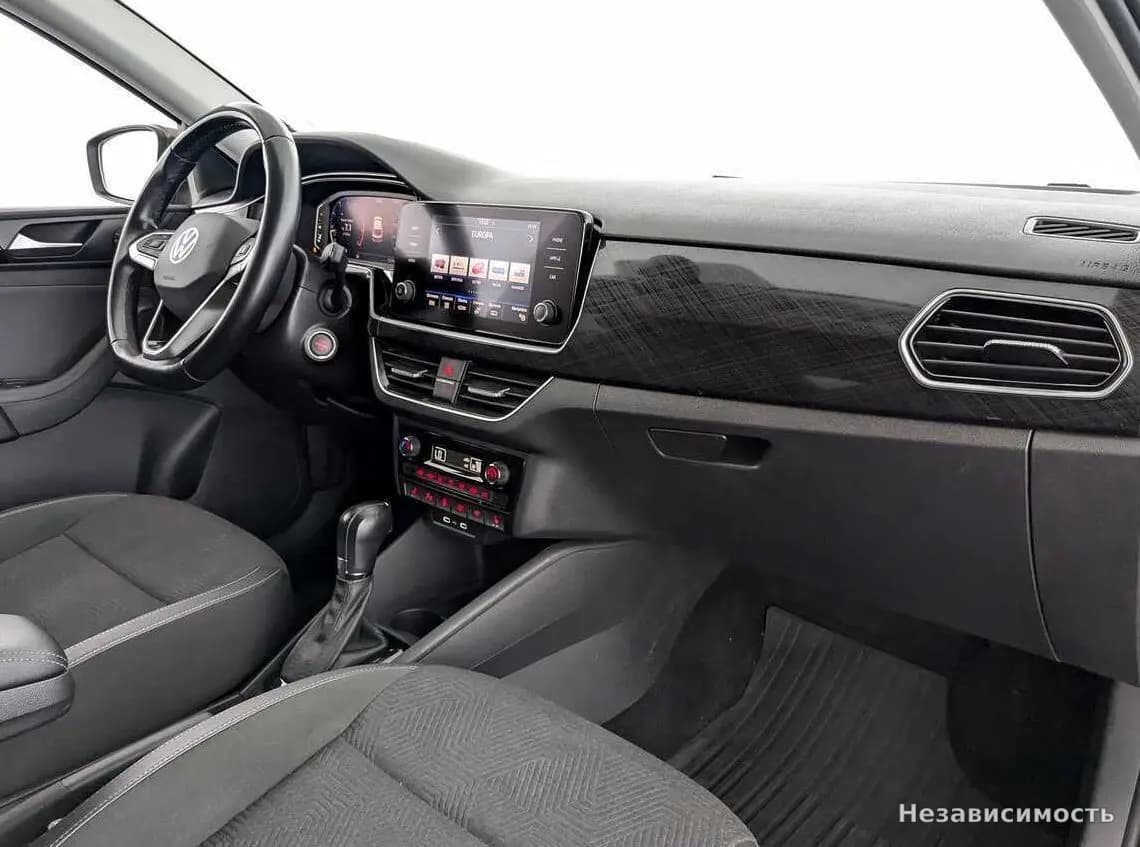 Volkswagen Polo 2020 с пробегом — фото 9