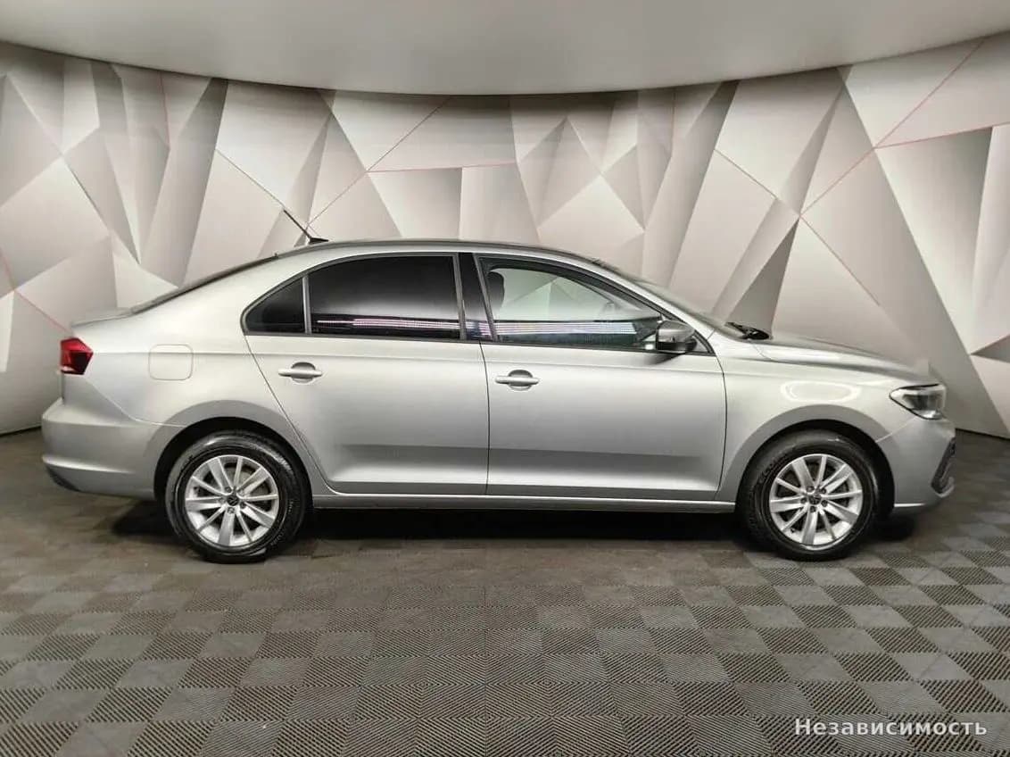 Volkswagen Polo 2021 с пробегом — фото 6