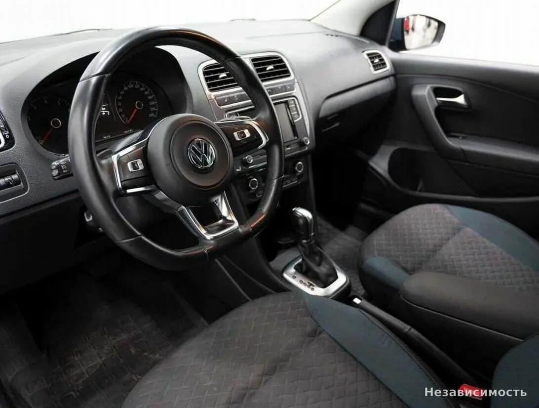 Volkswagen Polo 2019 с пробегом — фото 7