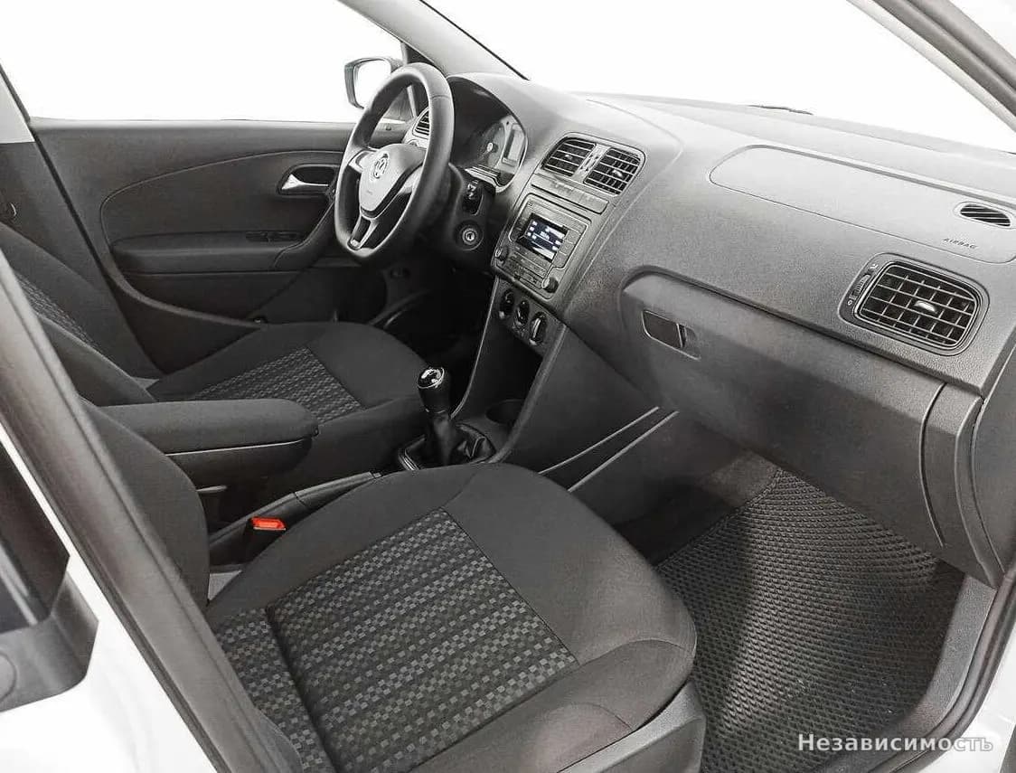 Volkswagen Polo 2019 с пробегом — фото 9