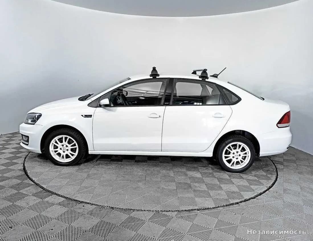 Volkswagen Polo 2017 с пробегом — фото 8