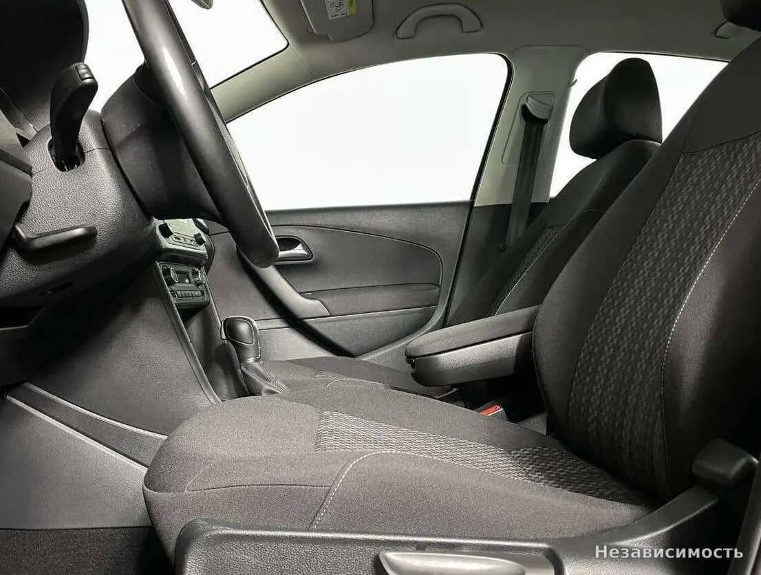 Volkswagen Polo 2019 с пробегом — фото 9