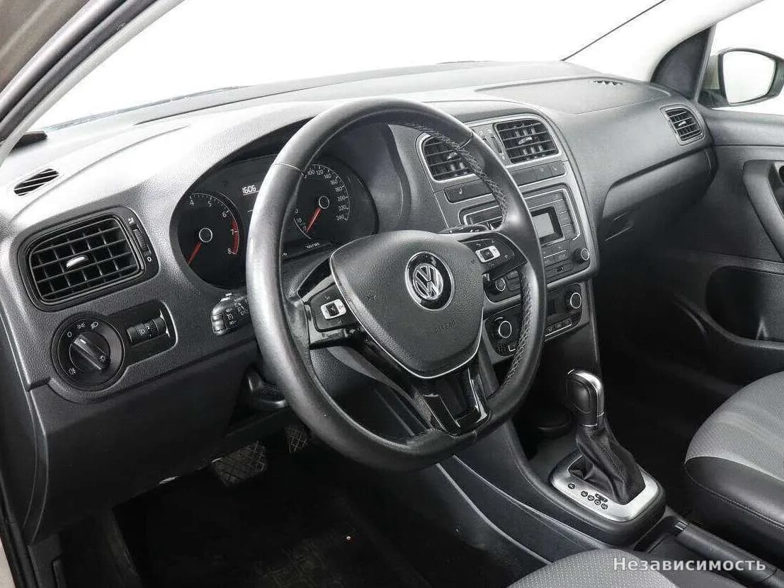 Volkswagen Polo 2019 с пробегом — фото 9