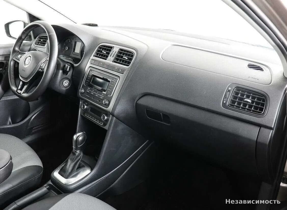 Volkswagen Polo 2019 с пробегом — фото 10