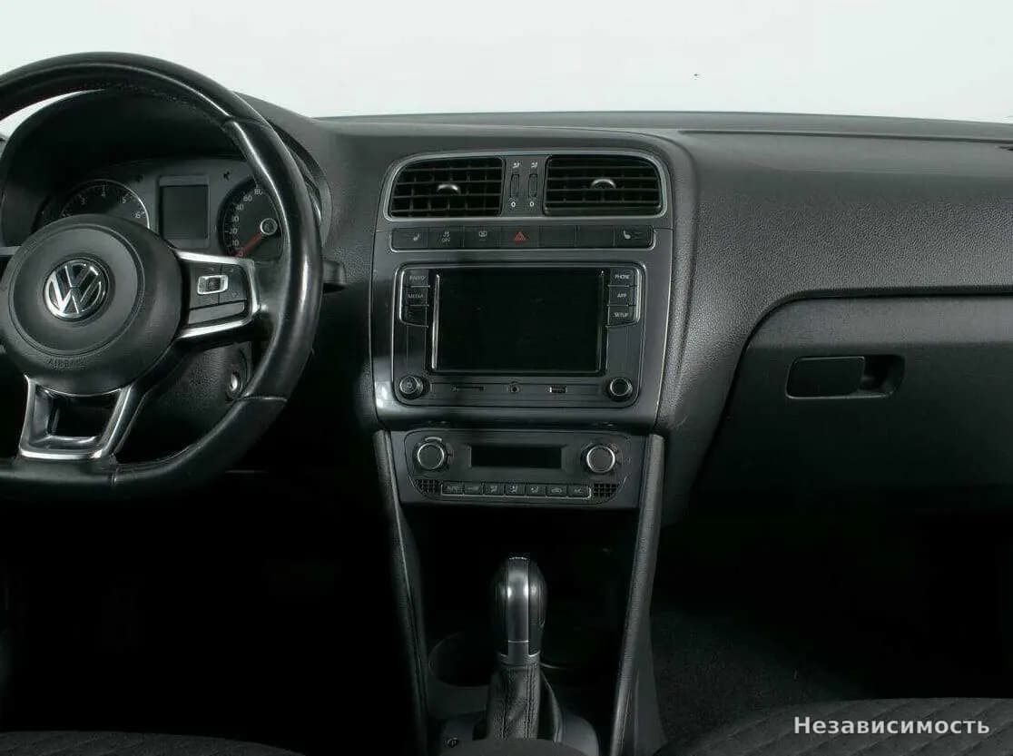 Volkswagen Polo 2019 с пробегом — фото 10