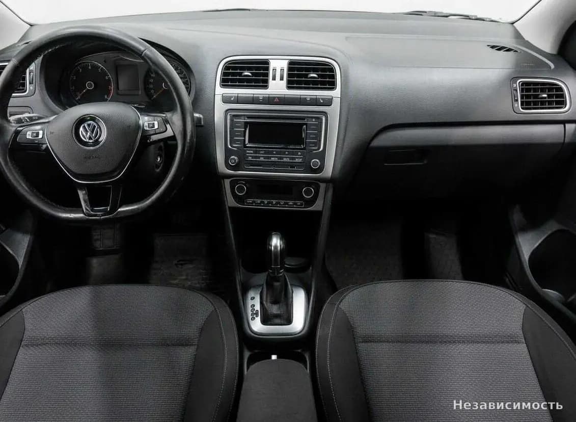 Volkswagen Polo 2017 с пробегом — фото 8