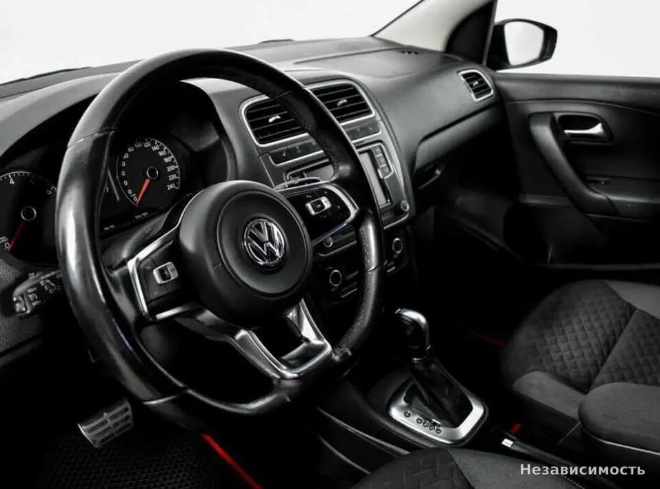Volkswagen Polo 2018 с пробегом — фото 9