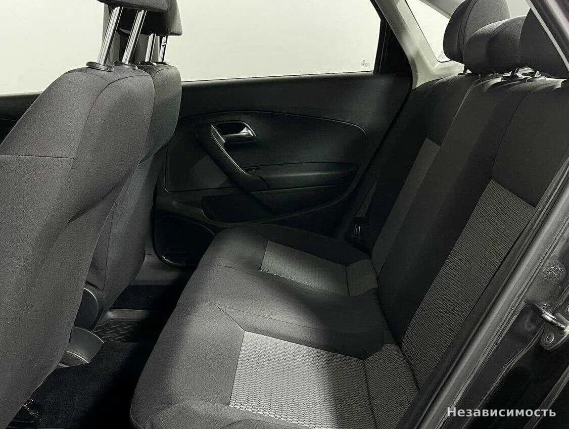 Volkswagen Polo 2012 с пробегом — фото 8