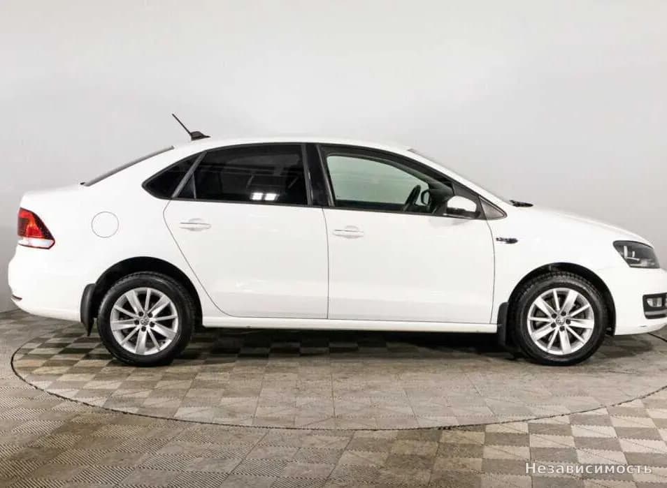 Volkswagen Polo 2017 с пробегом — фото 4