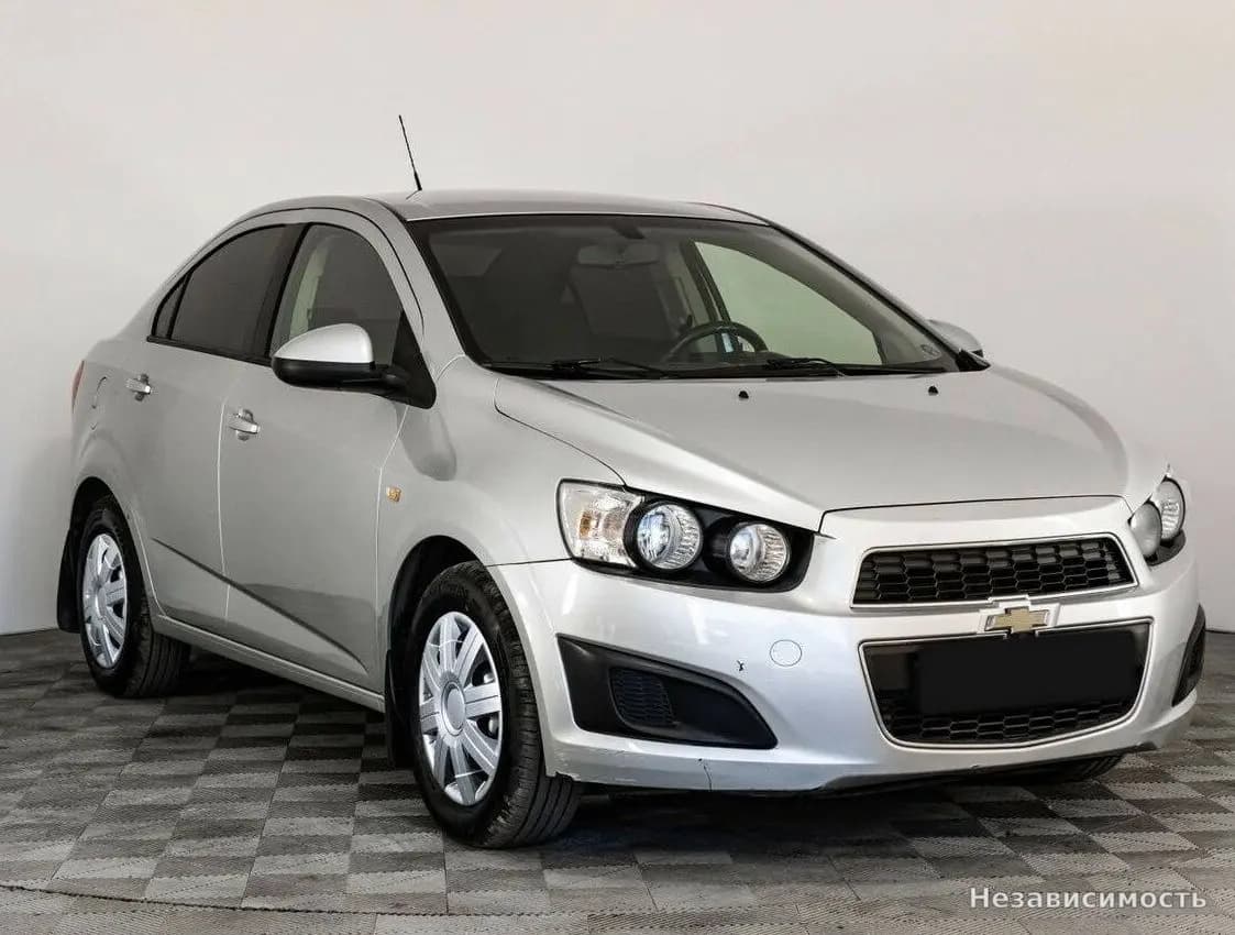 Chevrolet Aveo 2015 с пробегом — фото 3
