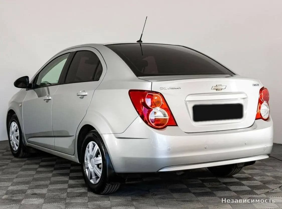 Chevrolet Aveo 2015 с пробегом — фото 6