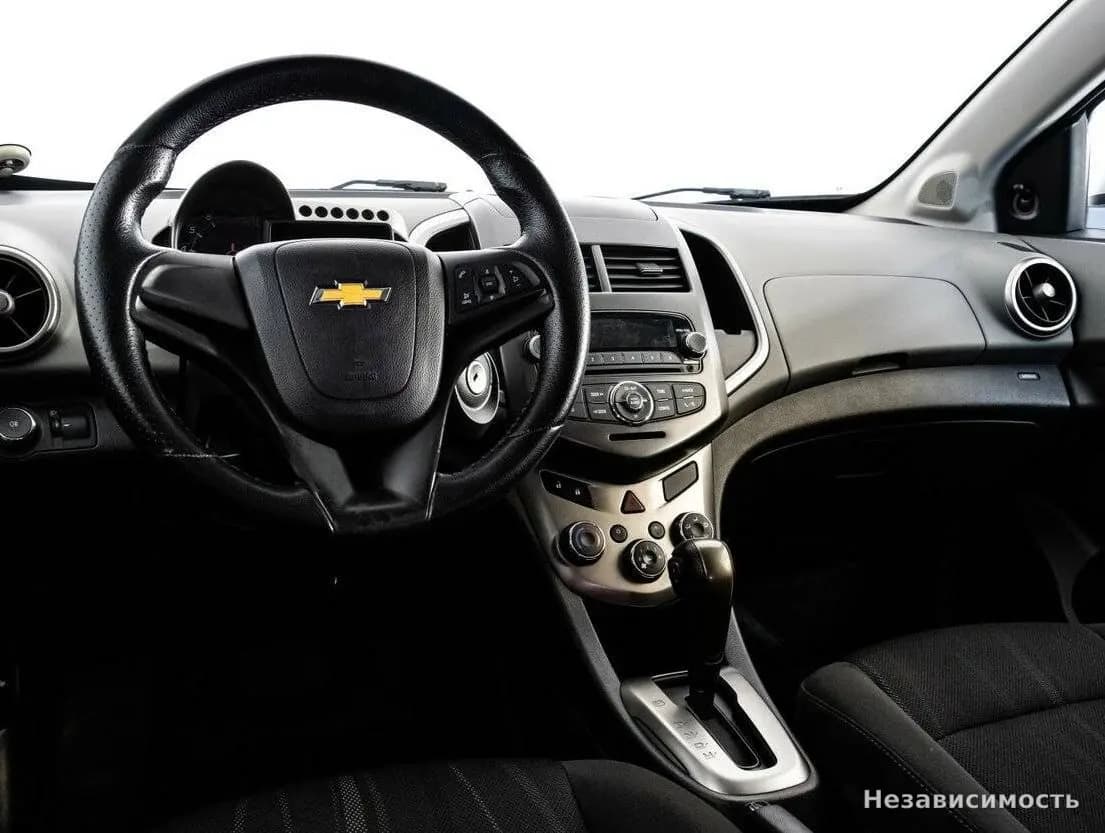 Chevrolet Aveo 2015 с пробегом — фото 9
