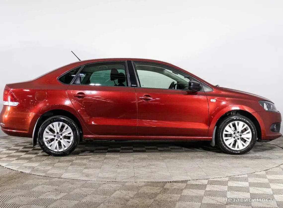 Volkswagen Polo 2014 с пробегом — фото 4