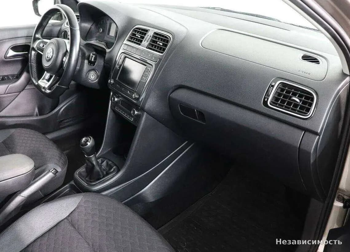 Volkswagen Polo 2018 с пробегом — фото 9