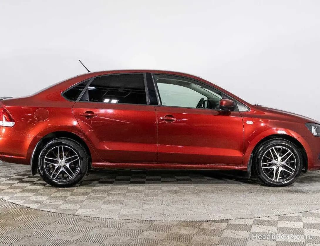 Volkswagen Polo 2014 с пробегом — фото 4