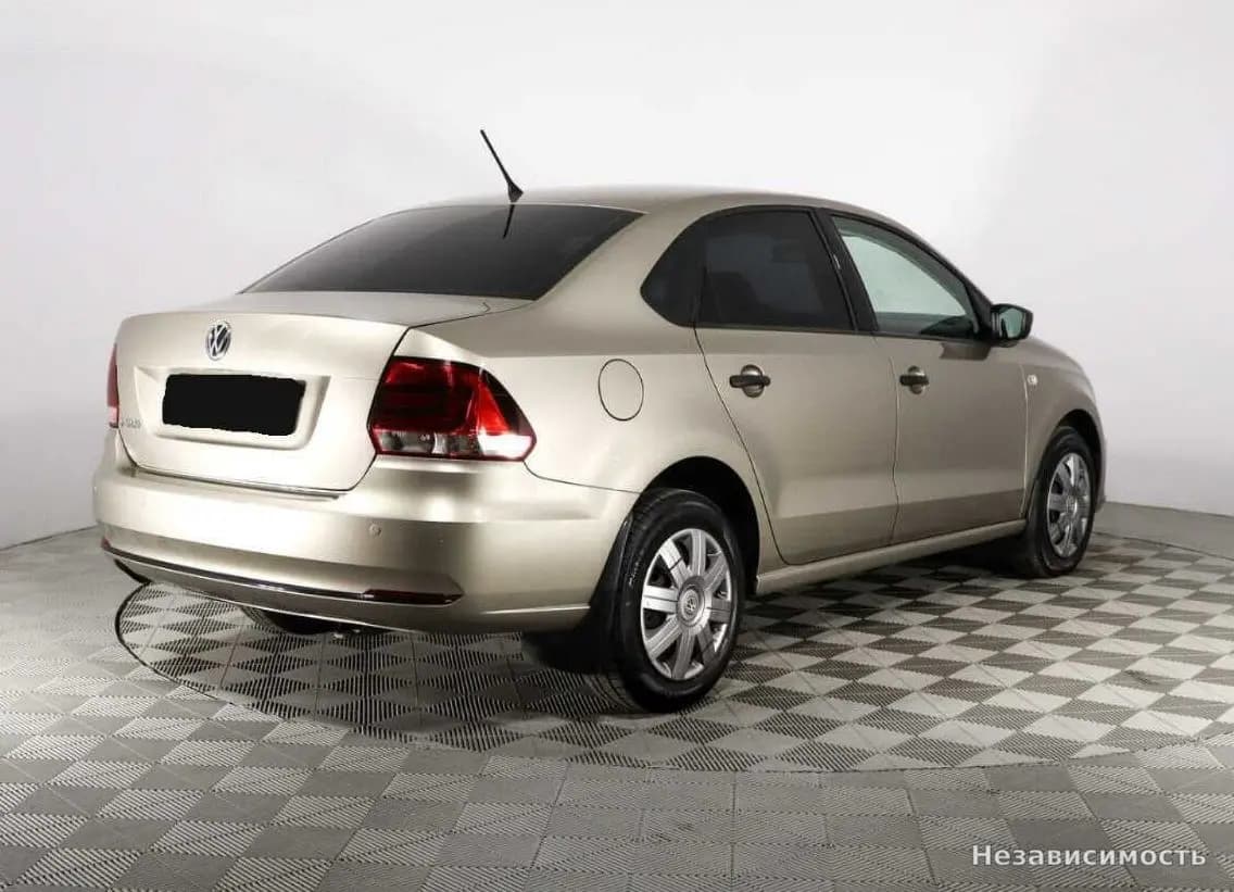 Volkswagen Polo 2016 с пробегом — фото 8