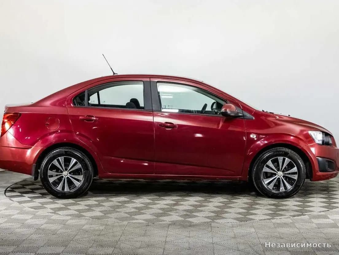 Chevrolet Aveo 2015 с пробегом — фото 4