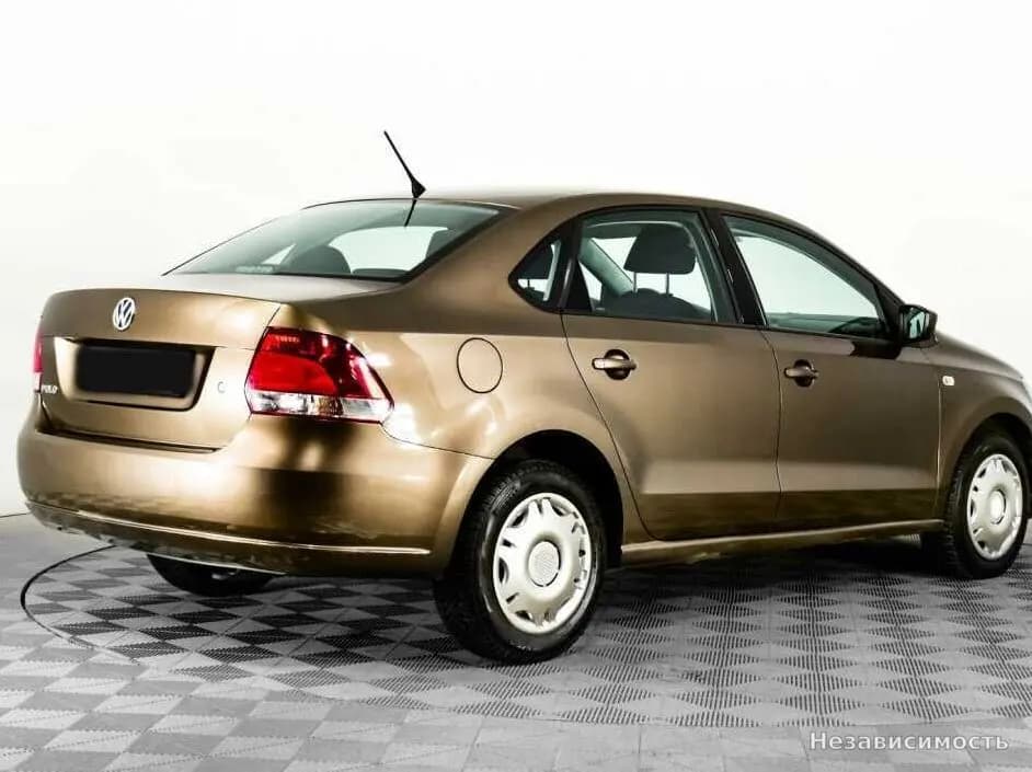 Volkswagen Polo 2015 с пробегом — фото 5