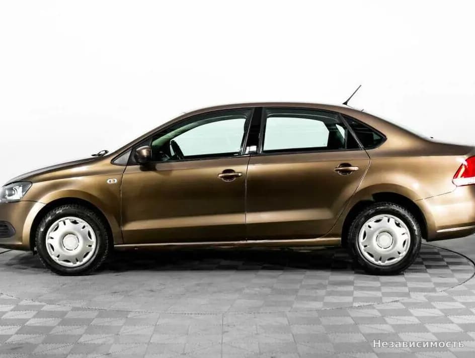 Volkswagen Polo 2015 с пробегом — фото 8
