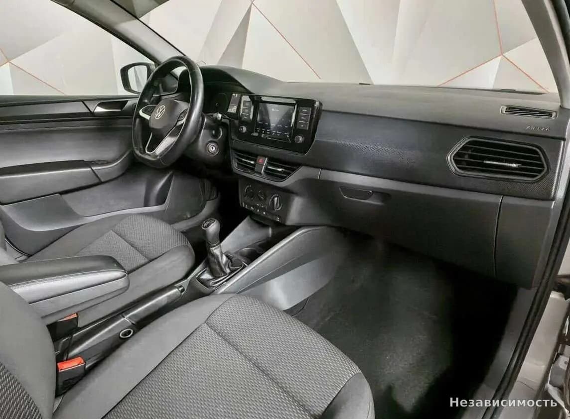 Volkswagen Polo 2020 с пробегом — фото 9
