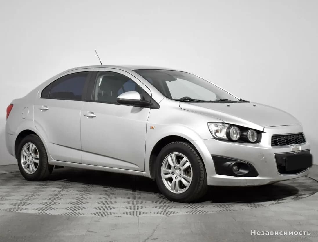 Chevrolet Aveo 2014 с пробегом — фото 3
