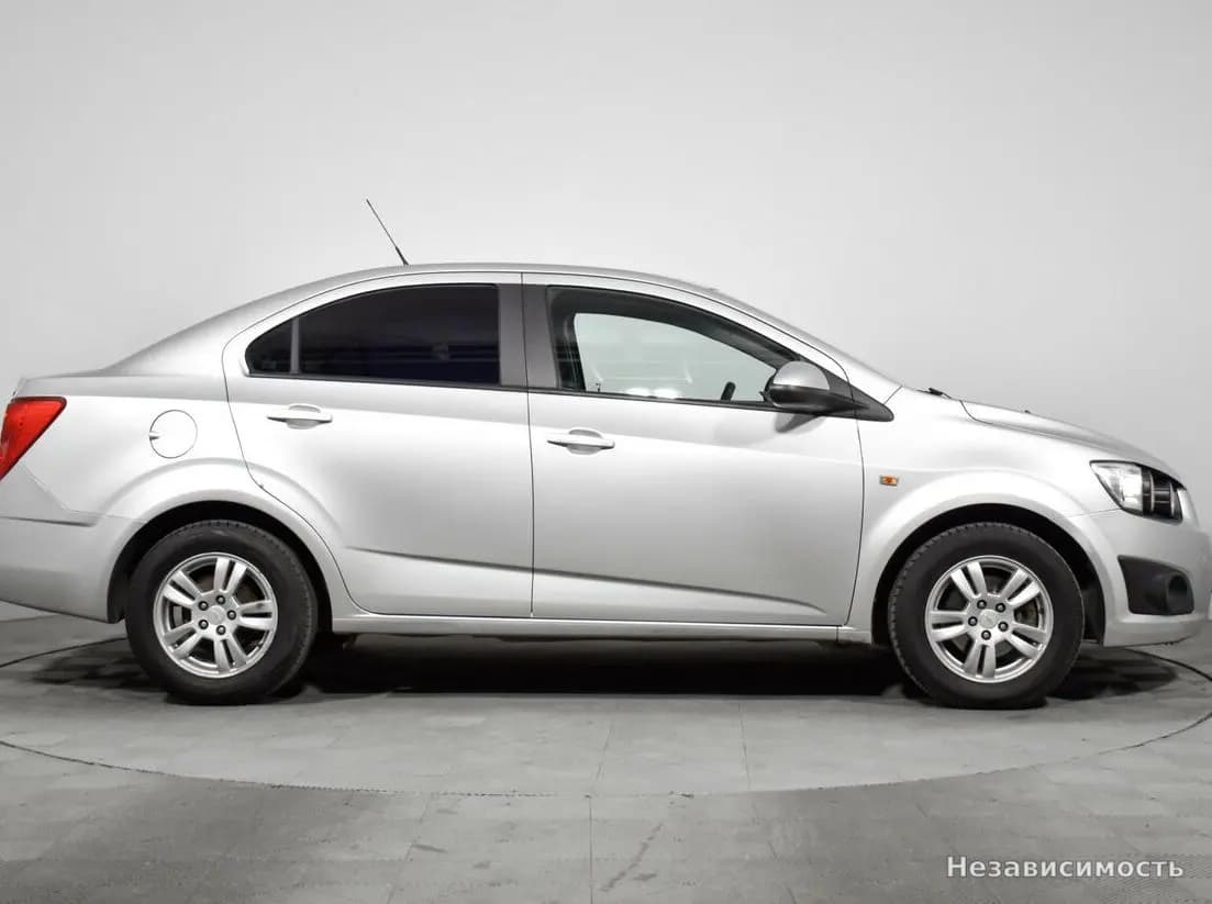 Chevrolet Aveo 2014 с пробегом — фото 4